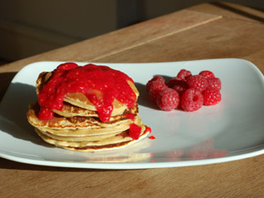 Almond Pancakes & Berries